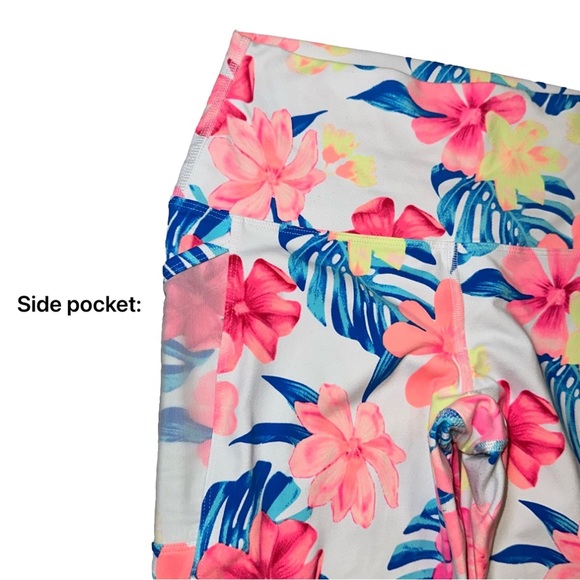 Tropical PINK Capri leggings size Small 🌸 - Picture 8 of 12